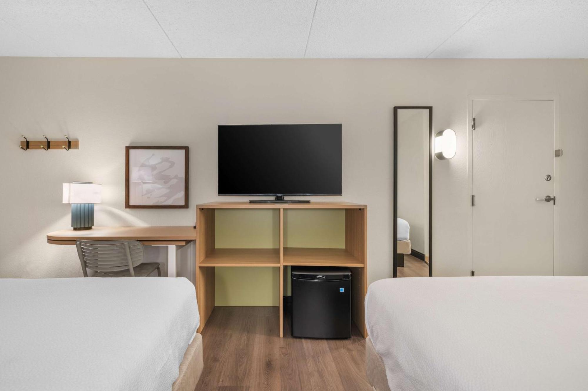 Spark By Hilton Colorado Springs I 25 Central Exterior photo